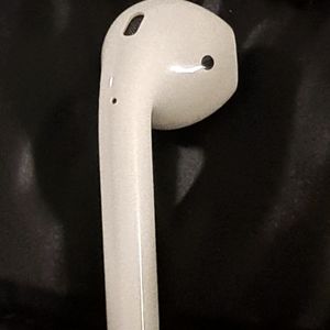Genuine AirPod Second Generation (Right AirPod Onl